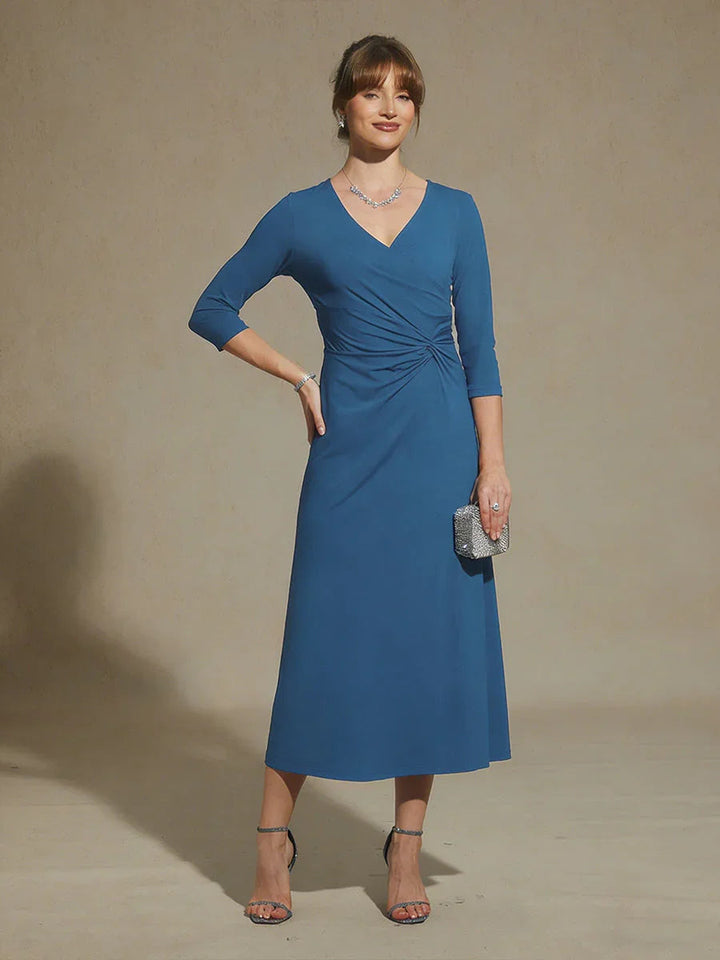 Black V-Neck A-Line Knit Dress with Waist Twist Design